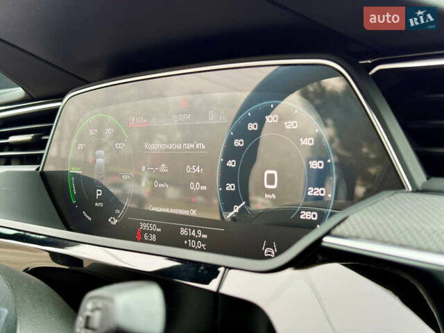 Серый Ауди E-Tron, объемом двигателя 0 л и пробегом 37 тыс. км за 49500 $, фото 83 на Automoto.ua