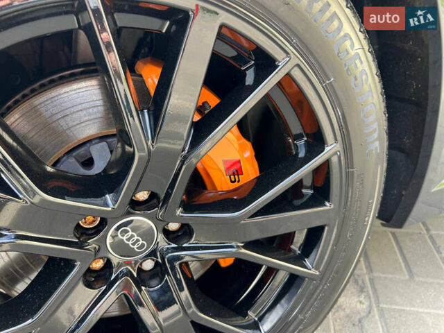 Серый Ауди E-Tron, объемом двигателя 0 л и пробегом 15 тыс. км за 42500 $, фото 6 на Automoto.ua