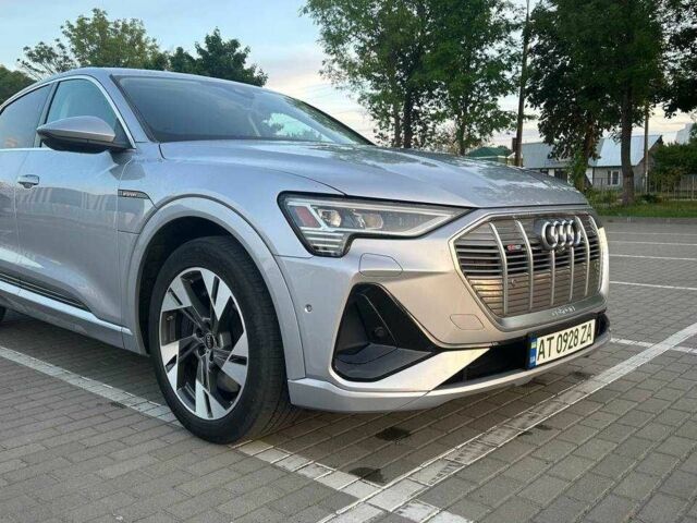 Сірий Ауді E-Tron, об'ємом двигуна 0 л та пробігом 40 тис. км за 56000 $, фото 7 на Automoto.ua