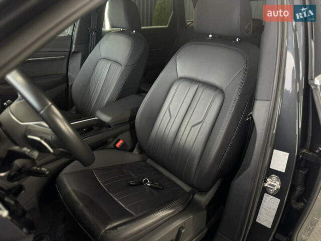 Сірий Ауді E-Tron, об'ємом двигуна 0 л та пробігом 99 тис. км за 33500 $, фото 11 на Automoto.ua