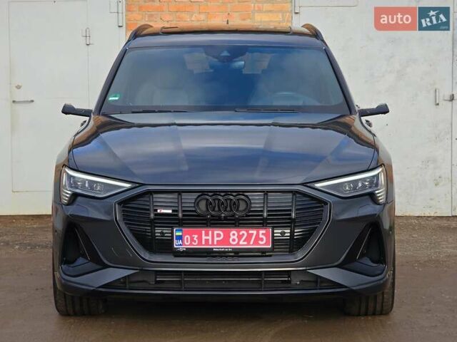 Сірий Ауді E-Tron, об'ємом двигуна 0 л та пробігом 100 тис. км за 41888 $, фото 6 на Automoto.ua