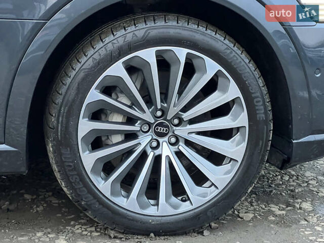 Серый Ауди E-Tron, объемом двигателя 0 л и пробегом 32 тыс. км за 41367 $, фото 22 на Automoto.ua