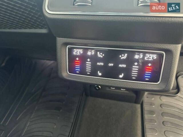 Сірий Ауді E-Tron, об'ємом двигуна 0 л та пробігом 27 тис. км за 53990 $, фото 18 на Automoto.ua