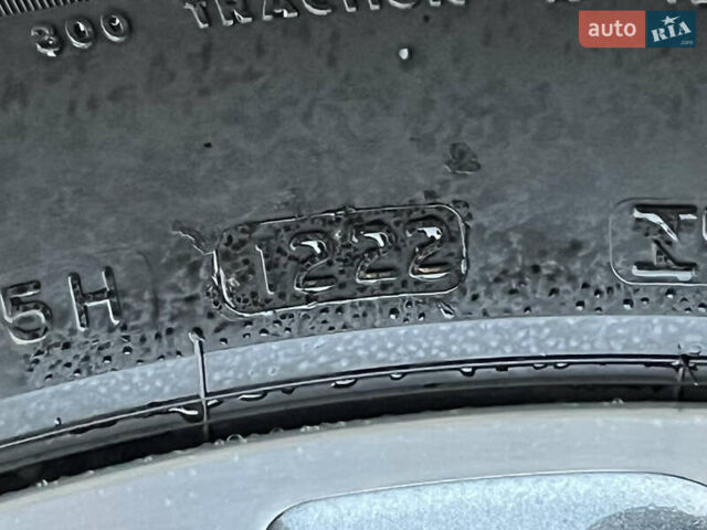 Серый Ауди E-Tron, объемом двигателя 0 л и пробегом 32 тыс. км за 41367 $, фото 24 на Automoto.ua