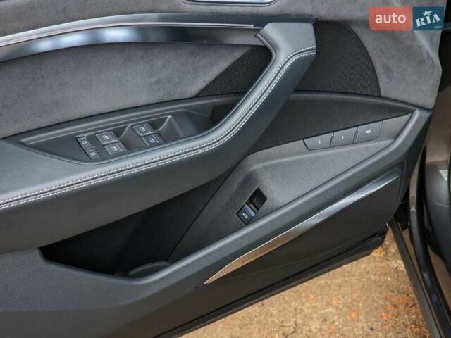Сірий Ауді E-Tron, об'ємом двигуна 0 л та пробігом 100 тис. км за 41888 $, фото 33 на Automoto.ua