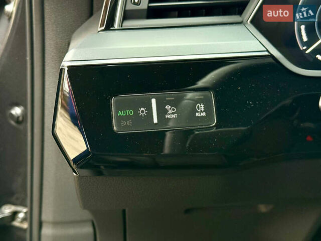 Сірий Ауді E-Tron, об'ємом двигуна 0 л та пробігом 39 тис. км за 46500 $, фото 31 на Automoto.ua