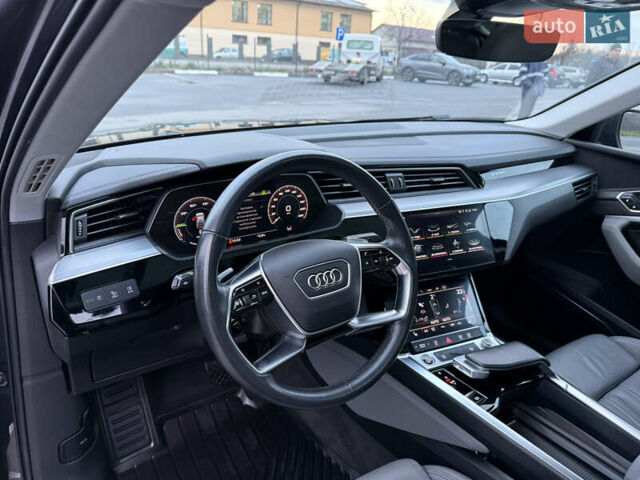 Серый Ауди E-Tron, объемом двигателя 0 л и пробегом 197 тыс. км за 23900 $, фото 24 на Automoto.ua