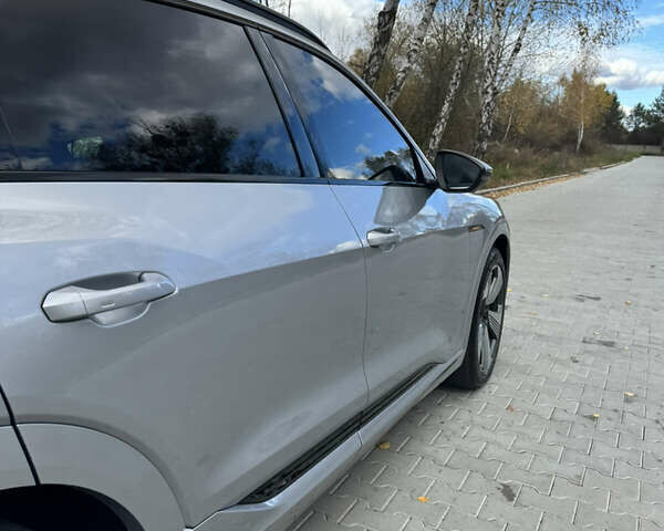 Серый Ауди E-Tron, объемом двигателя 0 л и пробегом 145 тыс. км за 29500 $, фото 39 на Automoto.ua