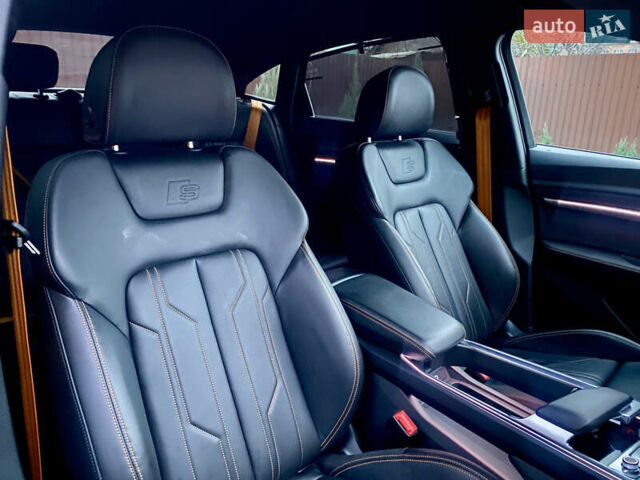 Сірий Ауді E-Tron, об'ємом двигуна 0 л та пробігом 43 тис. км за 45500 $, фото 41 на Automoto.ua