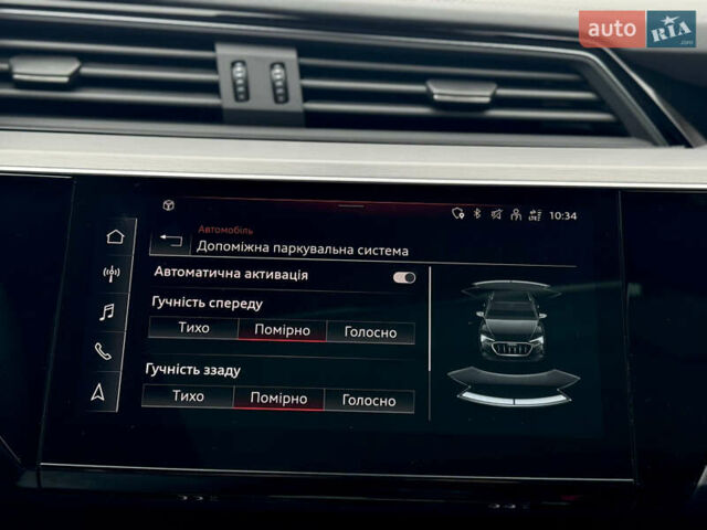 Серый Ауди E-Tron, объемом двигателя 0 л и пробегом 59 тыс. км за 44999 $, фото 62 на Automoto.ua
