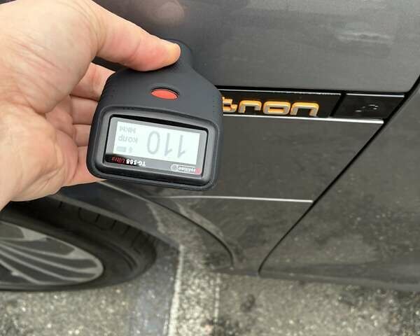 Серый Ауди E-Tron, объемом двигателя 0 л и пробегом 112 тыс. км за 31900 $, фото 112 на Automoto.ua