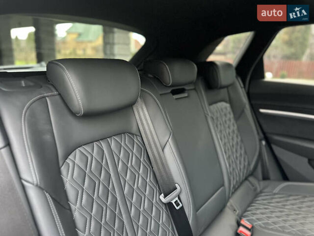 Сірий Ауді E-Tron, об'ємом двигуна 0 л та пробігом 22 тис. км за 49999 $, фото 86 на Automoto.ua