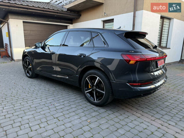 Серый Ауди E-Tron, объемом двигателя 0 л и пробегом 13 тыс. км за 36500 $, фото 4 на Automoto.ua