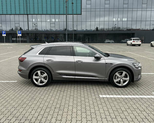 Сірий Ауді E-Tron, об'ємом двигуна 0 л та пробігом 45 тис. км за 38900 $, фото 13 на Automoto.ua