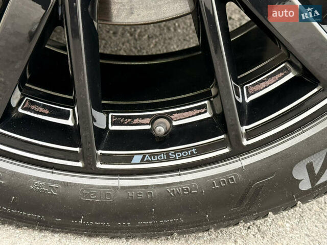 Серый Ауди E-Tron, объемом двигателя 0 л и пробегом 104 тыс. км за 39820 $, фото 28 на Automoto.ua