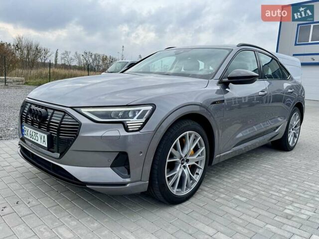 Ауди E-Tron 2022 в Хмельницком на Automoto.ua Серый Ауди E-Tron, объемом двигателя 0 л и пробегом 82 тыс. км за 39999 $, фото 1 на Automoto.ua