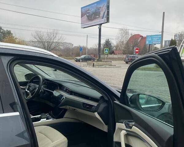 Сірий Ауді E-Tron, об'ємом двигуна 0 л та пробігом 26 тис. км за 34000 $, фото 23 на Automoto.ua