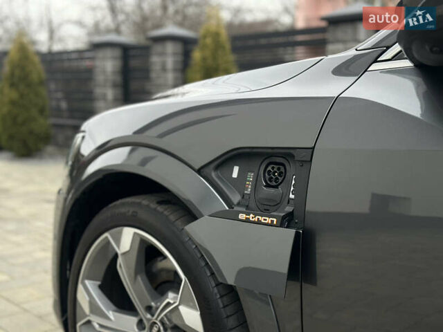 Сірий Ауді E-Tron, об'ємом двигуна 0 л та пробігом 48 тис. км за 49999 $, фото 39 на Automoto.ua