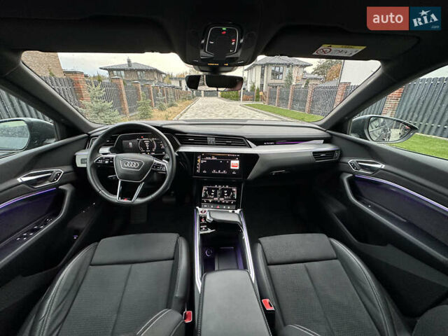 Серый Ауди E-Tron, объемом двигателя 0 л и пробегом 44 тыс. км за 44700 $, фото 12 на Automoto.ua