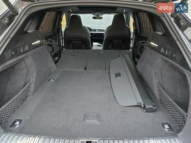 Сірий Ауді E-Tron, об'ємом двигуна 0 л та пробігом 100 тис. км за 41888 $, фото 69 на Automoto.ua