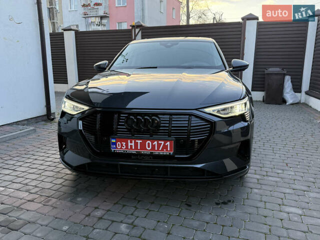Серый Ауди E-Tron, объемом двигателя 0 л и пробегом 13 тыс. км за 36500 $, фото 2 на Automoto.ua