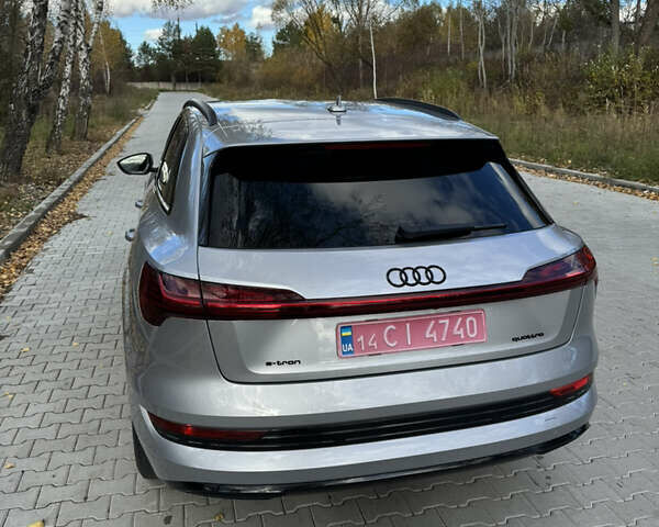 Серый Ауди E-Tron, объемом двигателя 0 л и пробегом 145 тыс. км за 29500 $, фото 16 на Automoto.ua