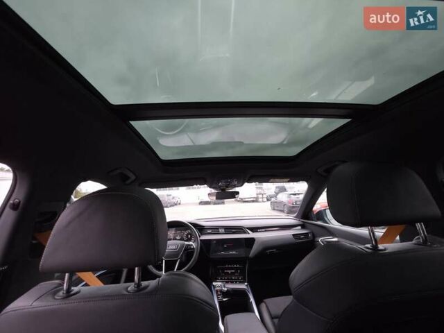 Серый Ауди E-Tron, объемом двигателя 0 л и пробегом 149 тыс. км за 36900 $, фото 17 на Automoto.ua