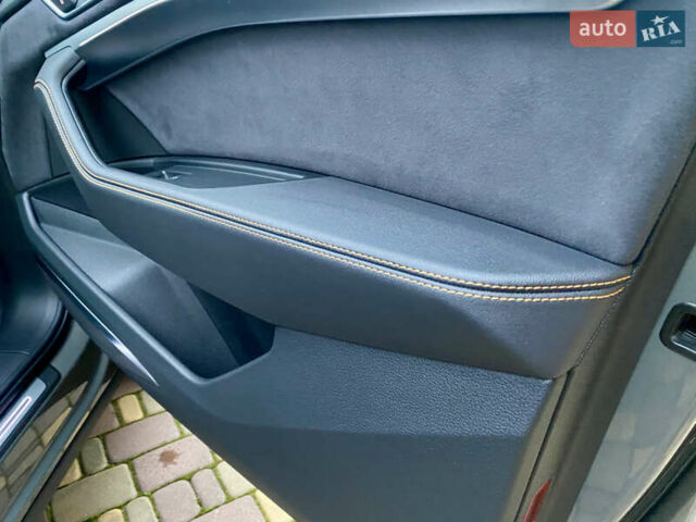 Сірий Ауді E-Tron, об'ємом двигуна 0 л та пробігом 43 тис. км за 45500 $, фото 48 на Automoto.ua