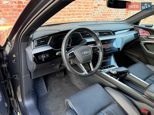 Серый Ауди E-Tron, объемом двигателя 0 л и пробегом 84 тыс. км за 39999 $, фото 29 на Automoto.ua