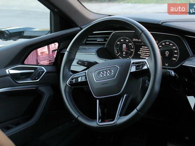 Сірий Ауді E-Tron, об'ємом двигуна 0 л та пробігом 28 тис. км за 47700 $, фото 20 на Automoto.ua