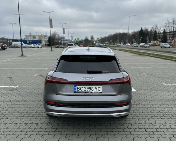 Сірий Ауді E-Tron, об'ємом двигуна 0 л та пробігом 45 тис. км за 38900 $, фото 9 на Automoto.ua