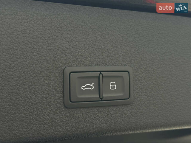 Серый Ауди E-Tron, объемом двигателя 0 л и пробегом 59 тыс. км за 44999 $, фото 31 на Automoto.ua