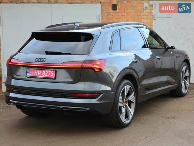 Сірий Ауді E-Tron, об'ємом двигуна 0 л та пробігом 100 тис. км за 41888 $, фото 119 на Automoto.ua