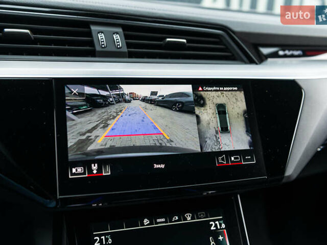 Серый Ауди E-Tron, объемом двигателя 0 л и пробегом 33 тыс. км за 53000 $, фото 41 на Automoto.ua