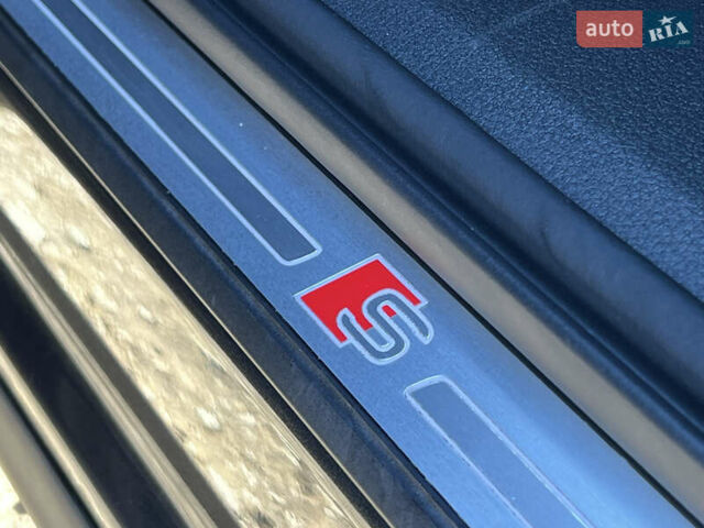 Серый Ауди E-Tron, объемом двигателя 0 л и пробегом 42 тыс. км за 47848 $, фото 62 на Automoto.ua