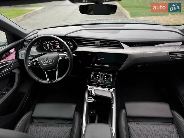 Серый Ауди E-Tron, объемом двигателя 0 л и пробегом 27 тыс. км за 48800 $, фото 14 на Automoto.ua
