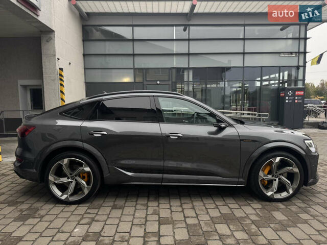 Сірий Ауді E-Tron, об'ємом двигуна 0 л та пробігом 59 тис. км за 45999 $, фото 2 на Automoto.ua