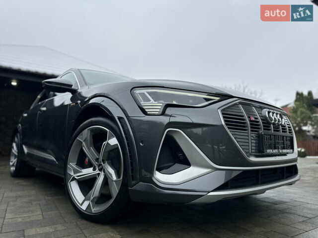 Серый Ауди E-Tron, объемом двигателя 0 л и пробегом 48 тыс. км за 49999 $, фото 1 на Automoto.ua