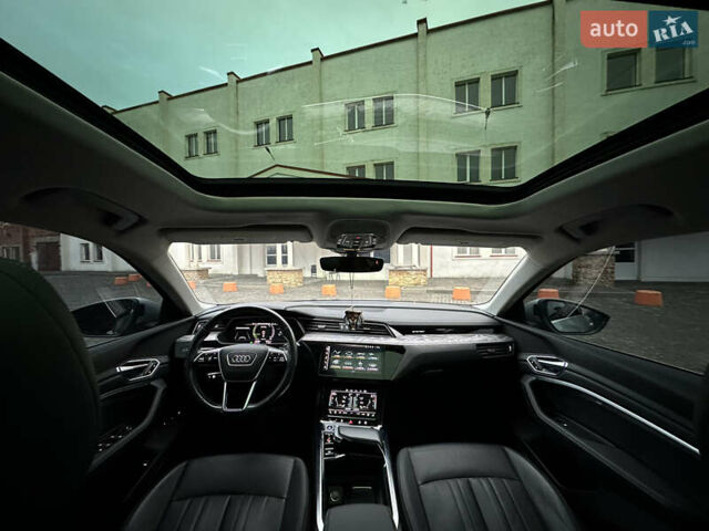 Сірий Ауді E-Tron, об'ємом двигуна 0 л та пробігом 80 тис. км за 39900 $, фото 35 на Automoto.ua