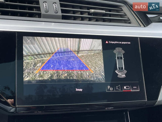 Серый Ауди E-Tron, объемом двигателя 0 л и пробегом 42 тыс. км за 47848 $, фото 68 на Automoto.ua