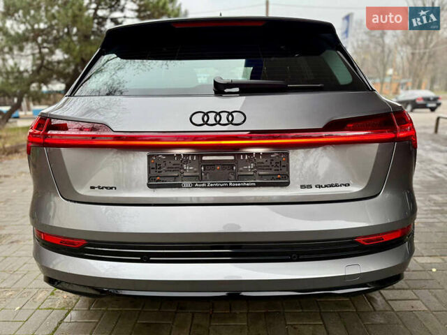 Серый Ауди E-Tron, объемом двигателя 0 л и пробегом 39 тыс. км за 44500 $, фото 6 на Automoto.ua