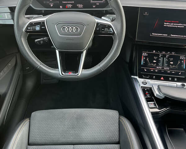 Серый Ауди E-Tron, объемом двигателя 0 л и пробегом 58 тыс. км за 44950 $, фото 28 на Automoto.ua