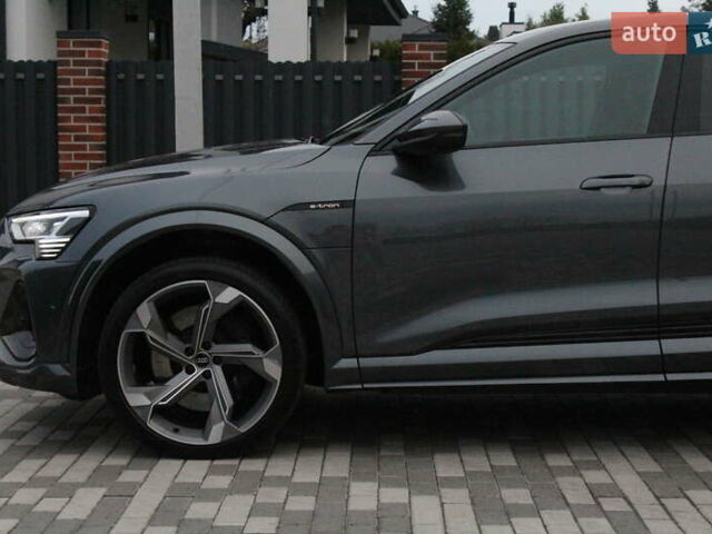 Серый Ауди E-Tron, объемом двигателя 0 л и пробегом 44 тыс. км за 44700 $, фото 3 на Automoto.ua