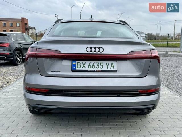Ауди E-Tron 2022 в Хмельницком на Automoto.ua Серый Ауди E-Tron, объемом двигателя 0 л и пробегом 82 тыс. км за 39999 $, фото 4 на Automoto.ua