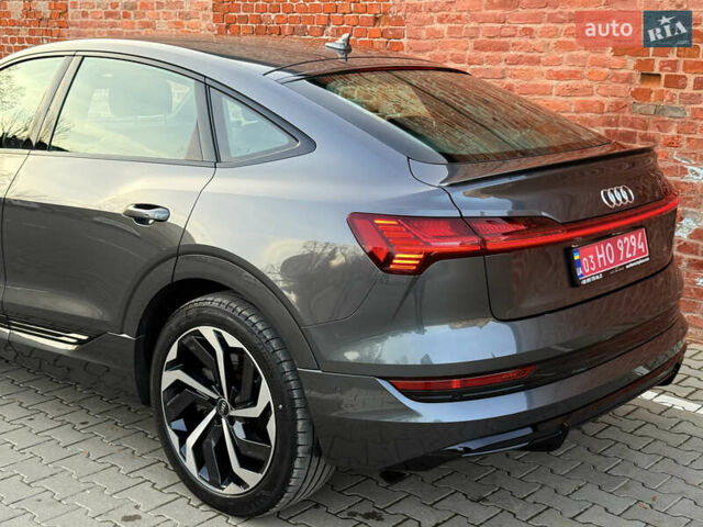 Серый Ауди E-Tron, объемом двигателя 0 л и пробегом 84 тыс. км за 39999 $, фото 18 на Automoto.ua