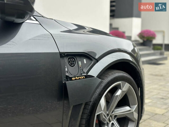 Сірий Ауді E-Tron, об'ємом двигуна 0 л та пробігом 48 тис. км за 49999 $, фото 40 на Automoto.ua