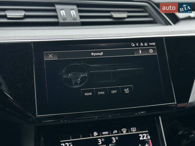 Сірий Ауді E-Tron, об'ємом двигуна 0 л та пробігом 22 тис. км за 49999 $, фото 73 на Automoto.ua