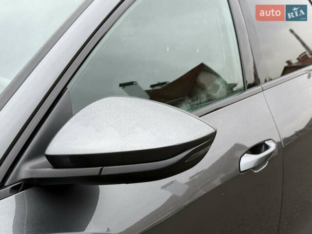 Сірий Ауді E-Tron, об'ємом двигуна 0 л та пробігом 151 тис. км за 29500 $, фото 42 на Automoto.ua