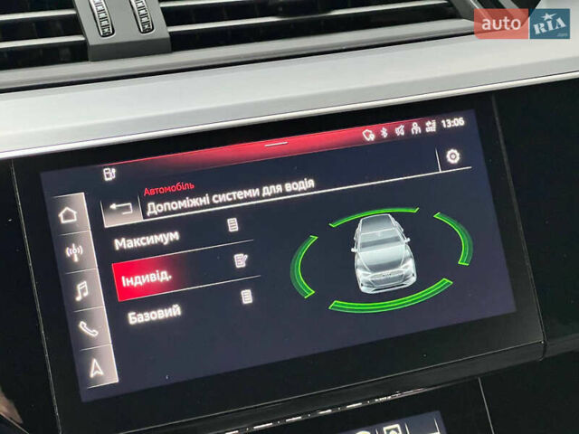 Серый Ауди E-Tron, объемом двигателя 0 л и пробегом 32 тыс. км за 43500 $, фото 49 на Automoto.ua