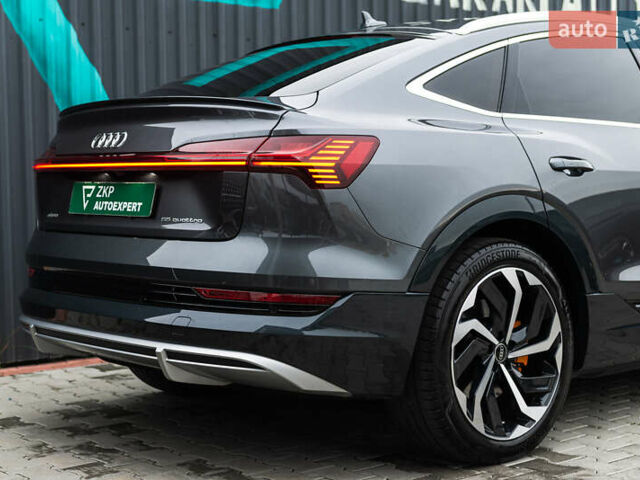 Серый Ауди E-Tron, объемом двигателя 0 л и пробегом 33 тыс. км за 53000 $, фото 13 на Automoto.ua